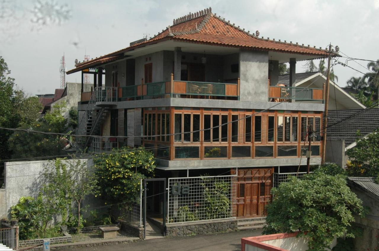 Dalem Arum Bandung Exterior photo