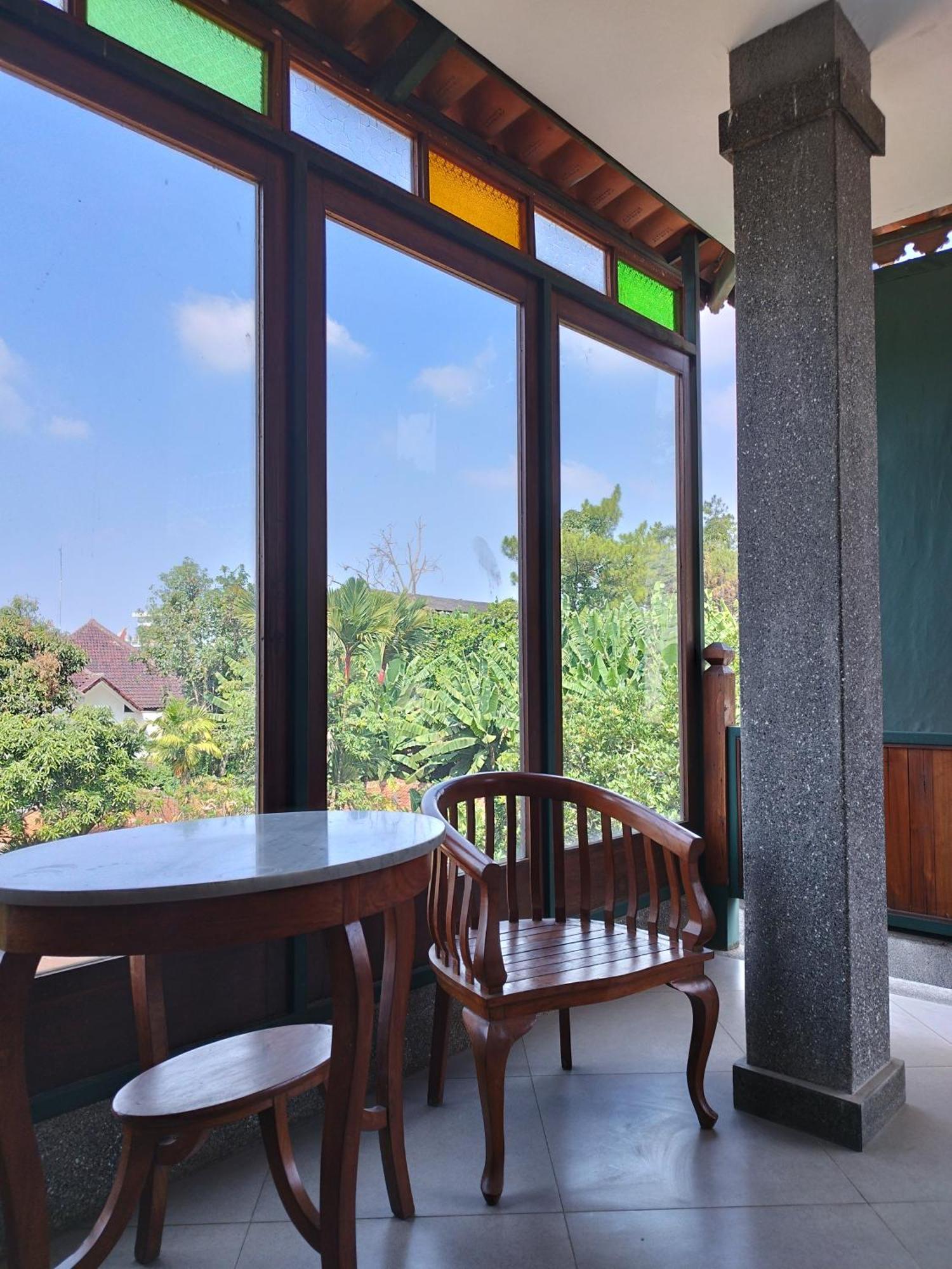 Dalem Arum Bandung Exterior photo